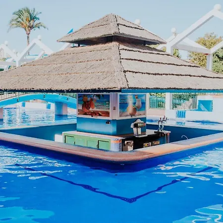 Апартаменты Amazing And Stunning Benalbeach With Pool Бенальмадена